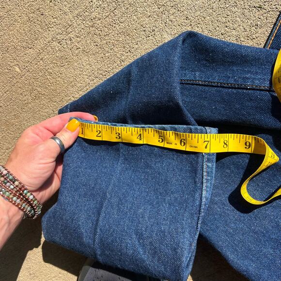 Vintage Levi’s 505 Made in Canada 32x30 Regular Fit Straight Leg Jeans - Picture 13 of 13